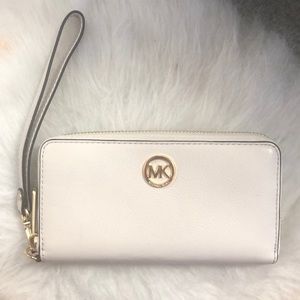 Michael Kors wristlet wallet